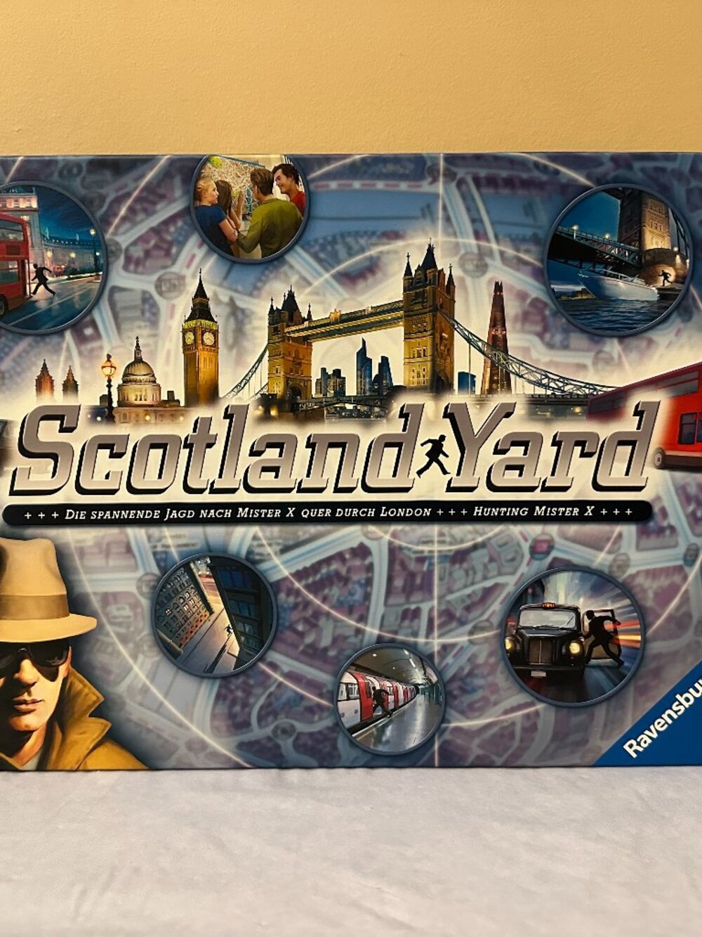 Scotland Yard Board Game from Ravensburger / 100% Complete